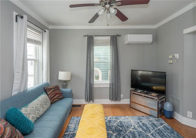 29 Anthony Street, Newport, RI 02840