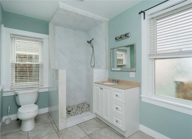 29 Anthony Street, Newport, RI 02840