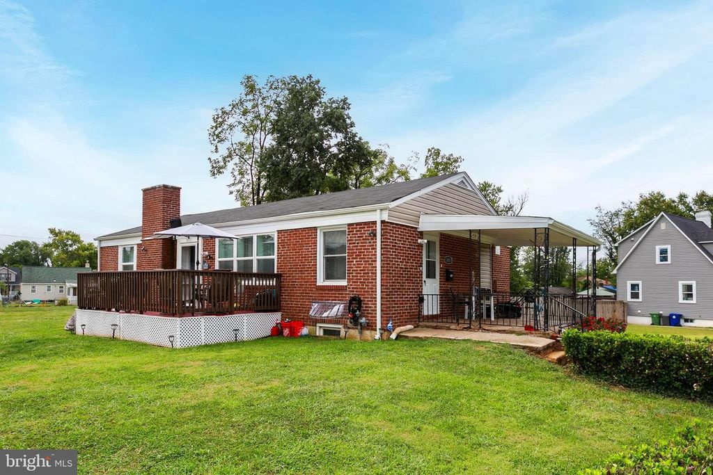 3815 N ROGERS AVE, Baltimore, MD 21207