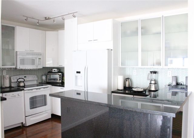 1980 S OCEAN DR 8N, Hallandale Beach, FL 33009