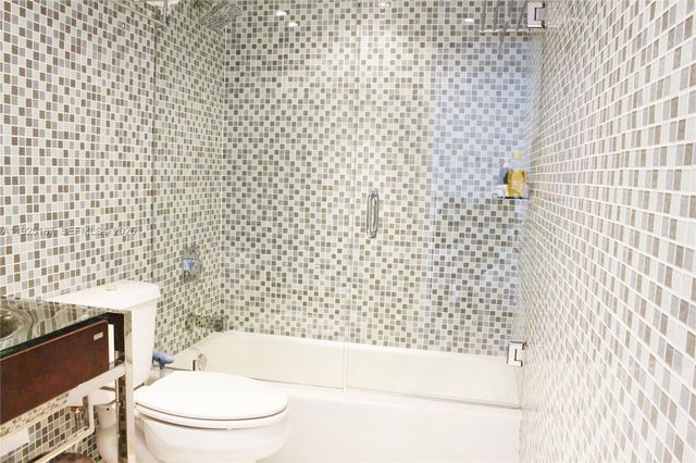 1980 S OCEAN DR 8N, Hallandale Beach, FL 33009