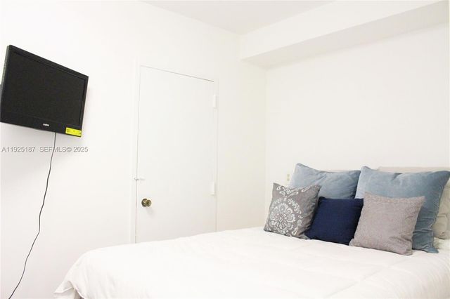 1980 S OCEAN DR 8N, Hallandale Beach, FL 33009