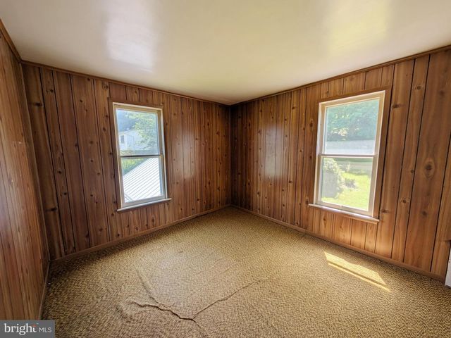 610 SAINT PETERS ST, Petersburg, PA 16669