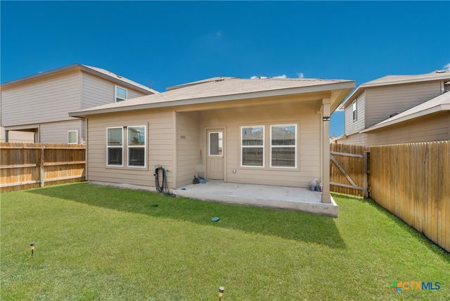 2887 Panther Spring, New Braunfels, TX 78130