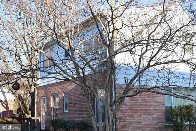 8208 MAPLE RIDGE RD, Bethesda, MD 20814