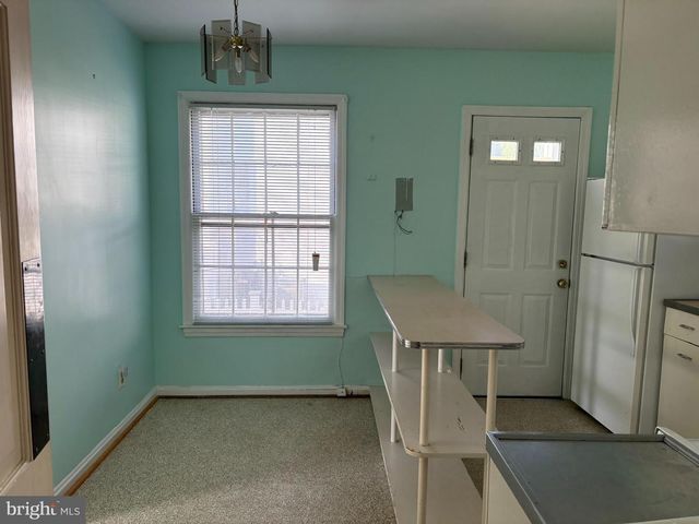 8208 MAPLE RIDGE RD, Bethesda, MD 20814