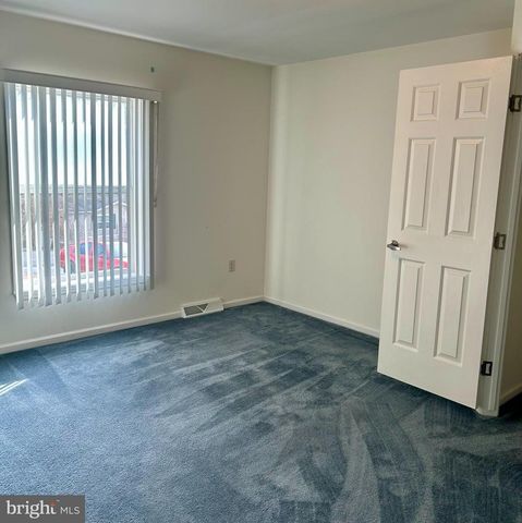 5 REID DR, Nottingham, PA 19362