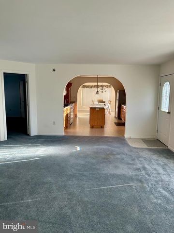 5 REID DR, Nottingham, PA 19362