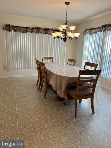 5 REID DR, Nottingham, PA 19362