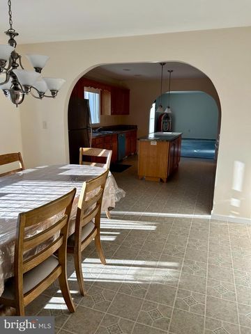 5 REID DR, Nottingham, PA 19362