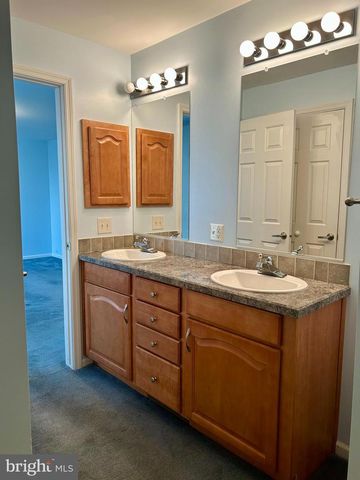 5 REID DR, Nottingham, PA 19362