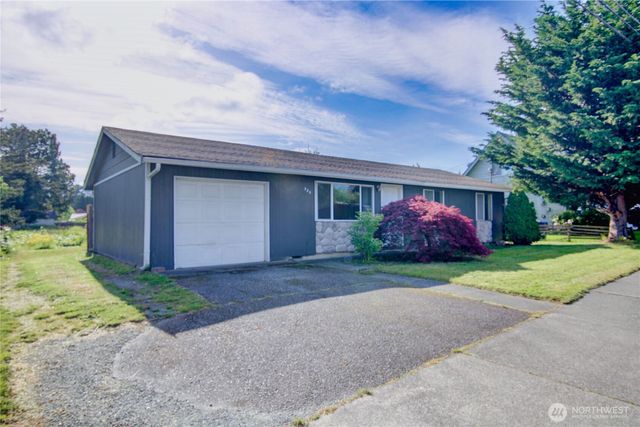 930 N LaVenture Road, Mount Vernon, WA 98273