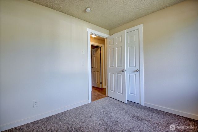 930 N LaVenture Road, Mount Vernon, WA 98273