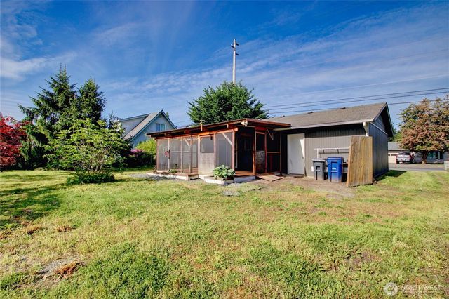930 N LaVenture Road, Mount Vernon, WA 98273