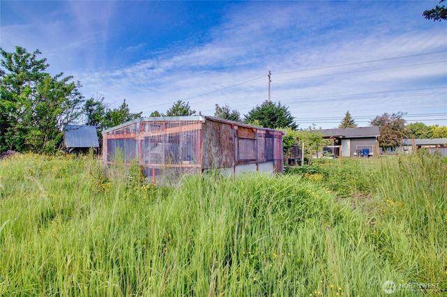 930 N LaVenture Road, Mount Vernon, WA 98273