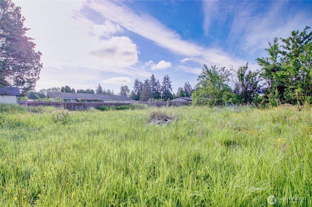 930 N LaVenture Road, Mount Vernon, WA 98273