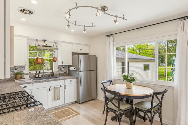 1608 Wind Dale DRIVE, Racine, WI 53402
