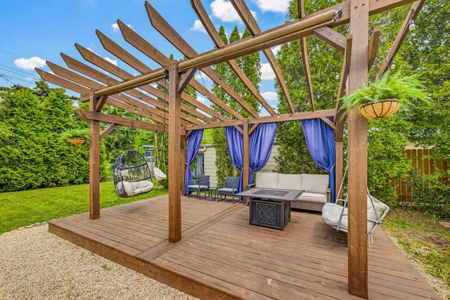 1608 Wind Dale DRIVE, Racine, WI 53402