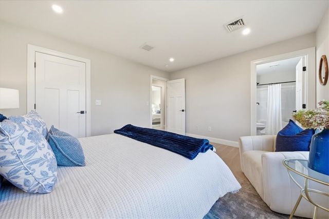 67 Kenway Avenue, Warwick, RI 02889