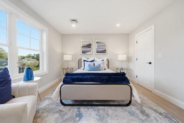 67 Kenway Avenue, Warwick, RI 02889