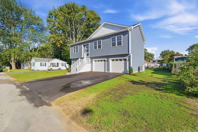 67 Kenway Avenue, Warwick, RI 02889