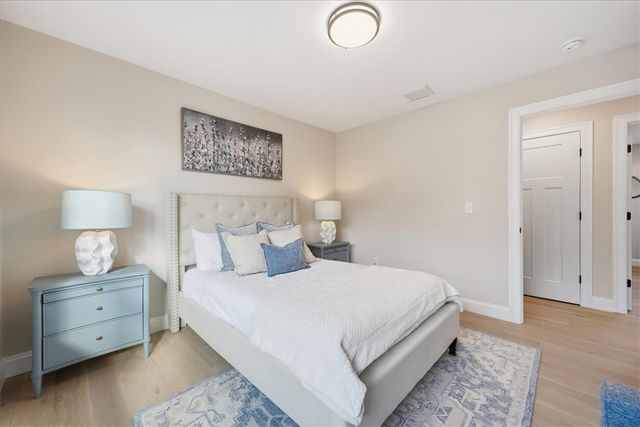 67 Kenway Avenue, Warwick, RI 02889