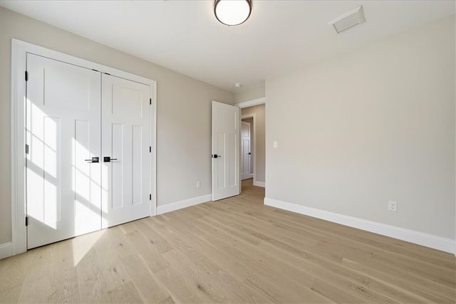 67 Kenway Avenue, Warwick, RI 02889