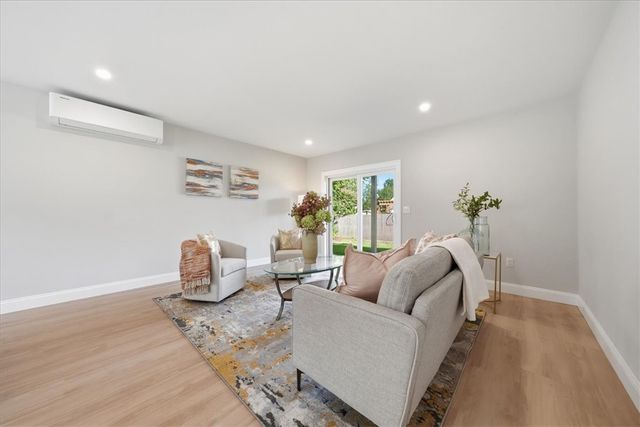 67 Kenway Avenue, Warwick, RI 02889