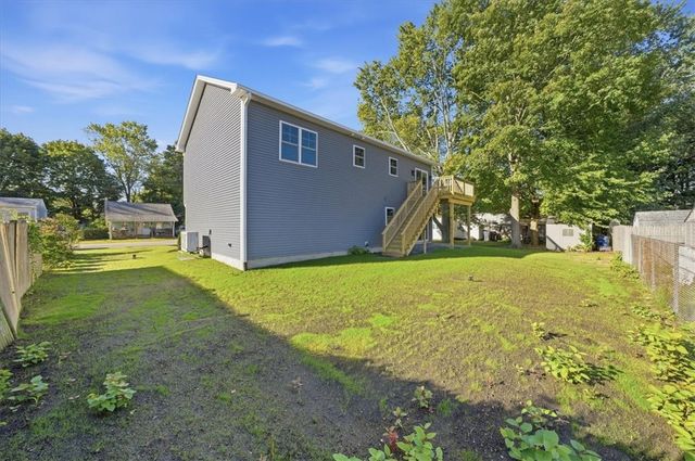 67 Kenway Avenue, Warwick, RI 02889