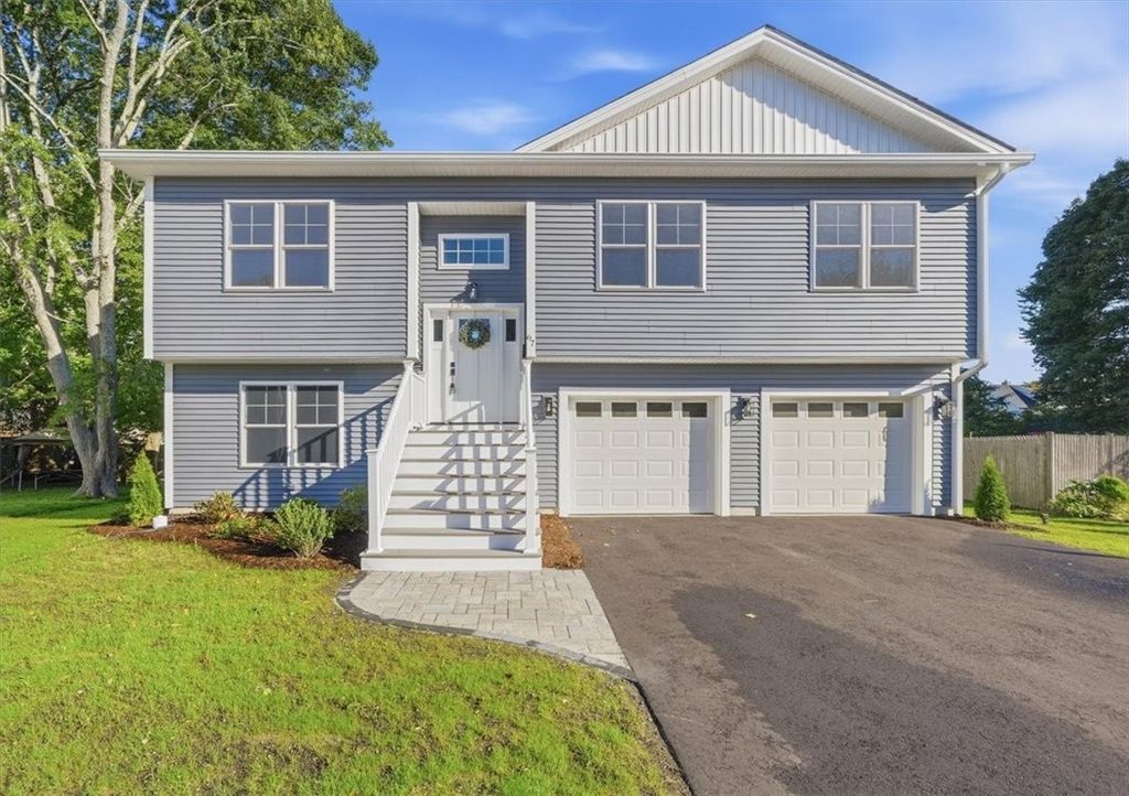 67 Kenway Avenue, Warwick, RI 02889