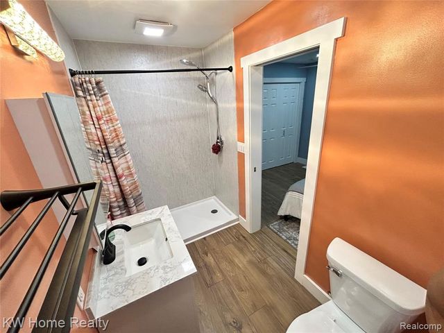 28260 Felician Street, Roseville, MI 48066