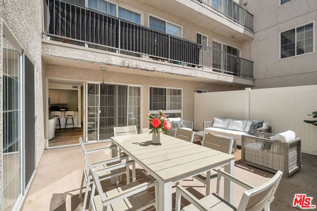 5050 Coldwater Canyon Avenue 203, Sherman Oaks, CA 91423