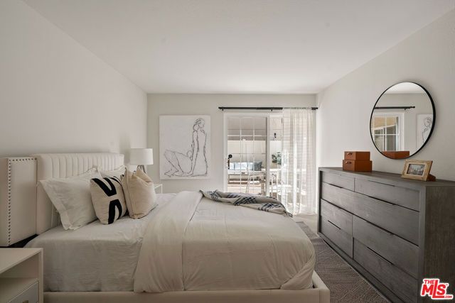 5050 Coldwater Canyon Avenue 203, Sherman Oaks, CA 91423