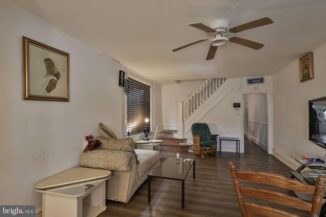 918 HIGHLAND AVE, Chester, PA 19013