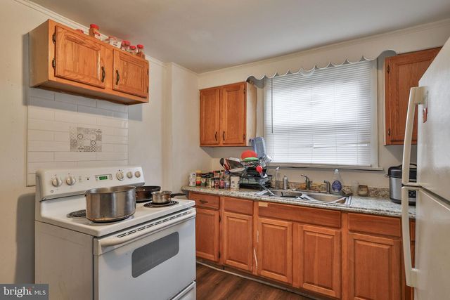 918 HIGHLAND AVE, Chester, PA 19013