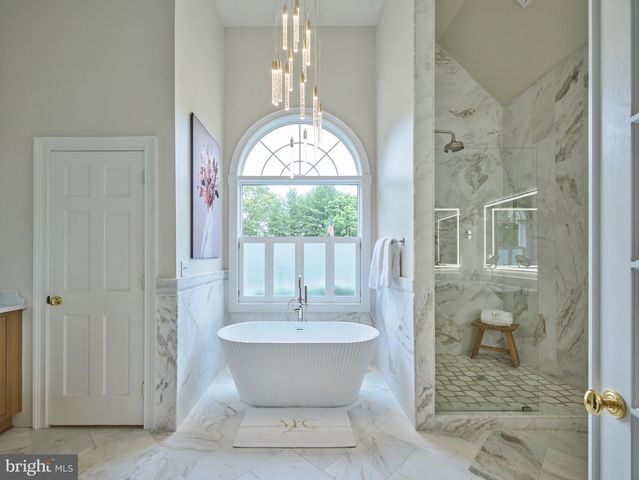3050 AQUETONG RD, New Hope, PA 18938