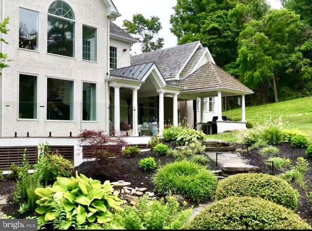 3050 AQUETONG RD, New Hope, PA 18938