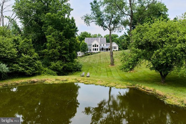 3050 AQUETONG RD, New Hope, PA 18938