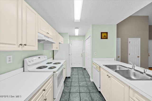 118 Kensington Way, Aberdeen, NC 28315