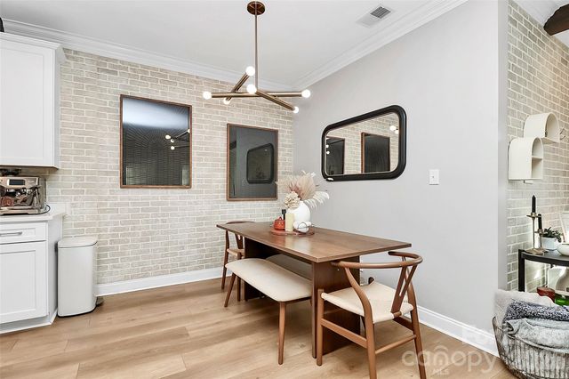 105 S Summit Avenue, Charlotte, NC 28208