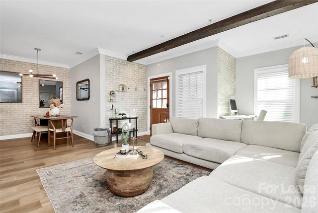 105 S Summit Avenue, Charlotte, NC 28208