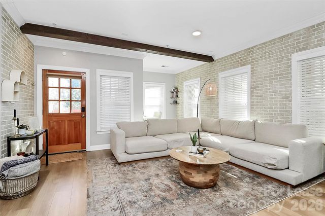 105 S Summit Avenue, Charlotte, NC 28208