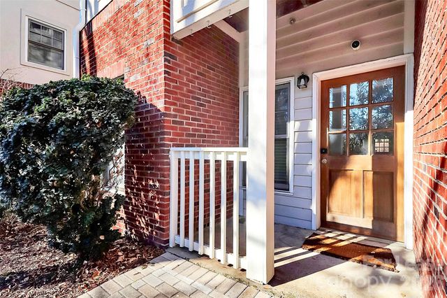 105 S Summit Avenue, Charlotte, NC 28208