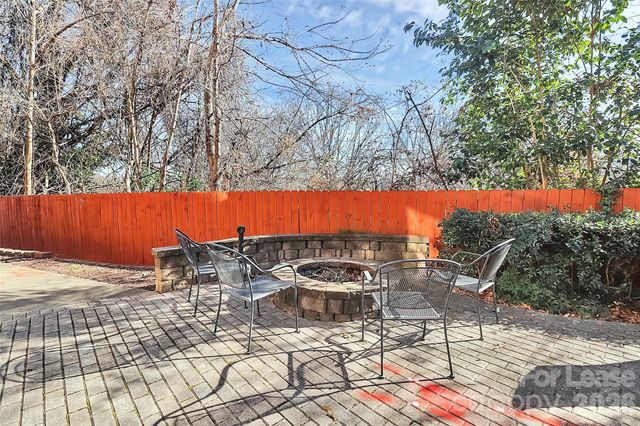 105 S Summit Avenue, Charlotte, NC 28208