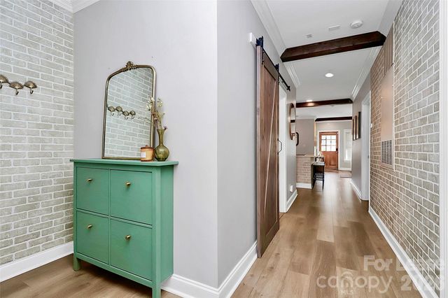 105 S Summit Avenue, Charlotte, NC 28208