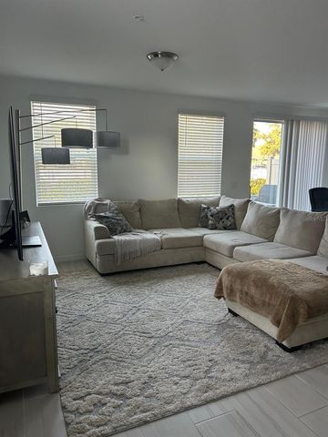 2037 CRAPE JASMINE LANE, Orlando, FL 32824