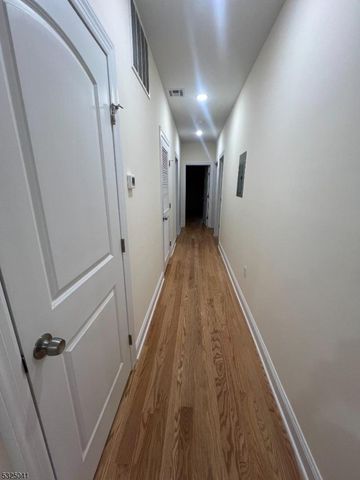 89 W End Ave, Newark City, NJ 07106