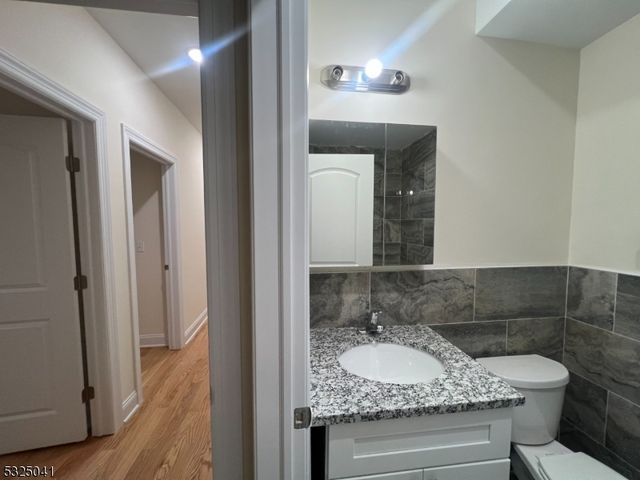 89 W End Ave, Newark City, NJ 07106