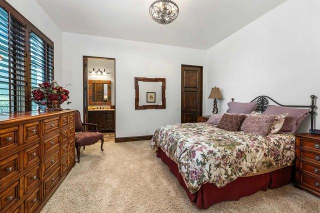 6870 La Valle Plateada, Rancho Santa Fe, CA 92067