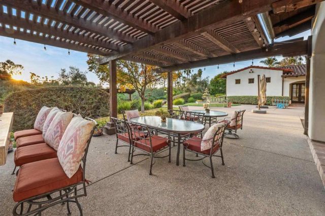 6870 La Valle Plateada, Rancho Santa Fe, CA 92067